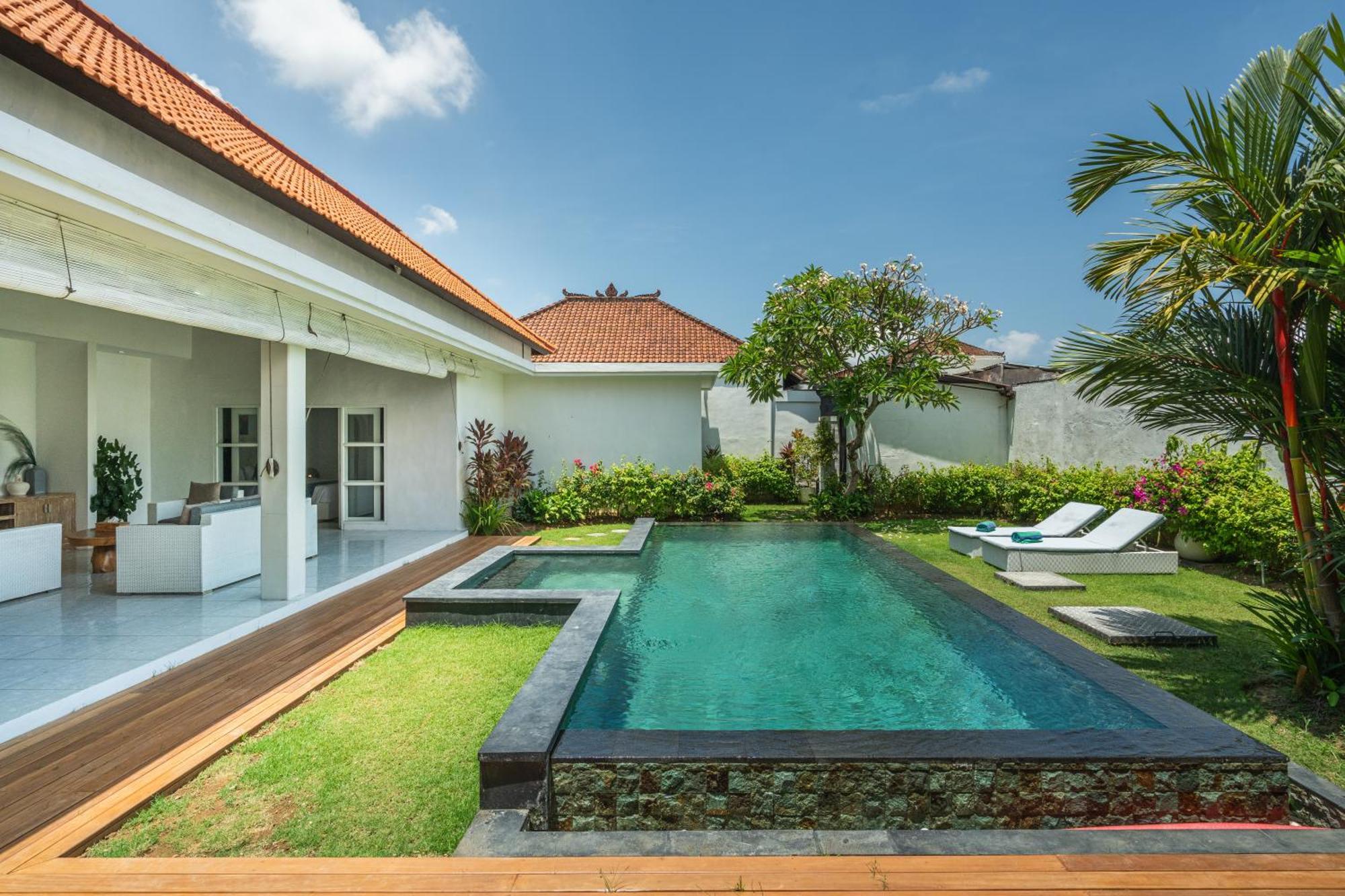 Modern 3 Bedrooms Villa Beach Walking Distance Семіньяк Екстер'єр фото